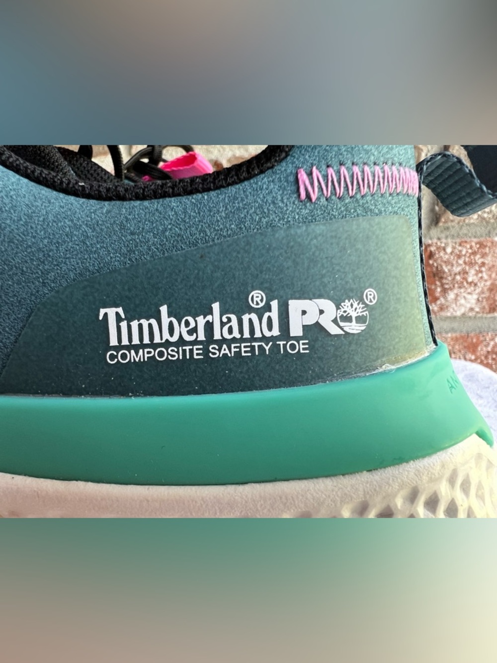 Timberland Women's Composite Toe Teal & Pink Work Sneaker - Size 9.5 - Picture 3 of 7